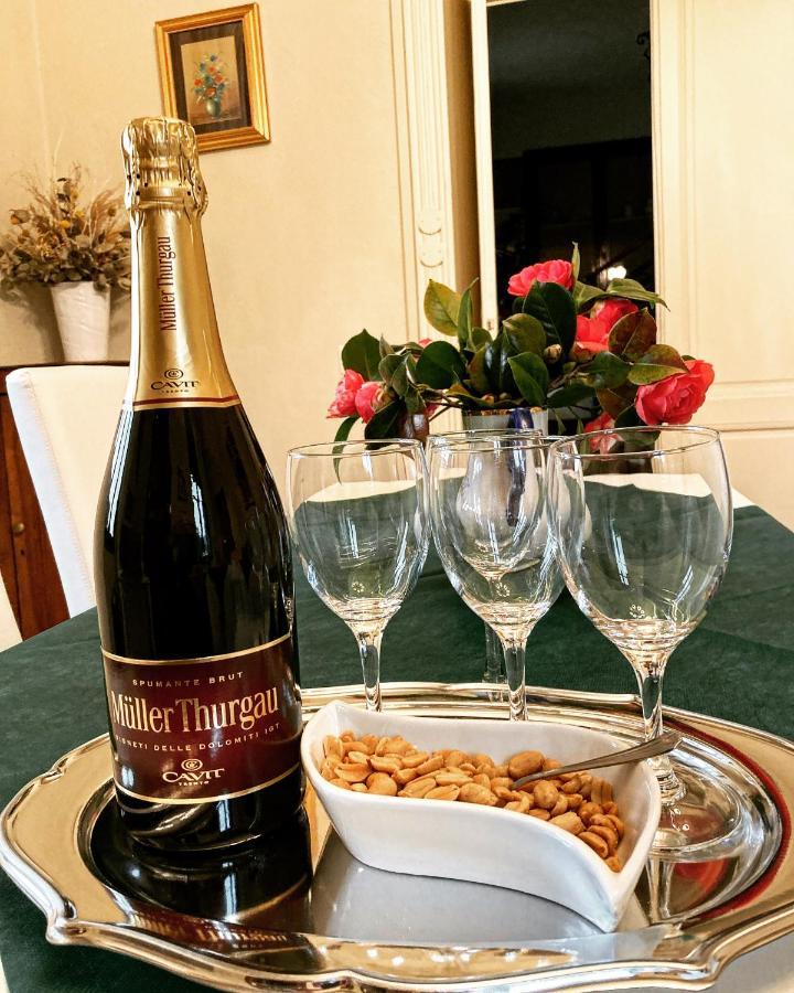 Il Motto Di Tommy Bed & Breakfast Castelveccana Dış mekan fotoğraf