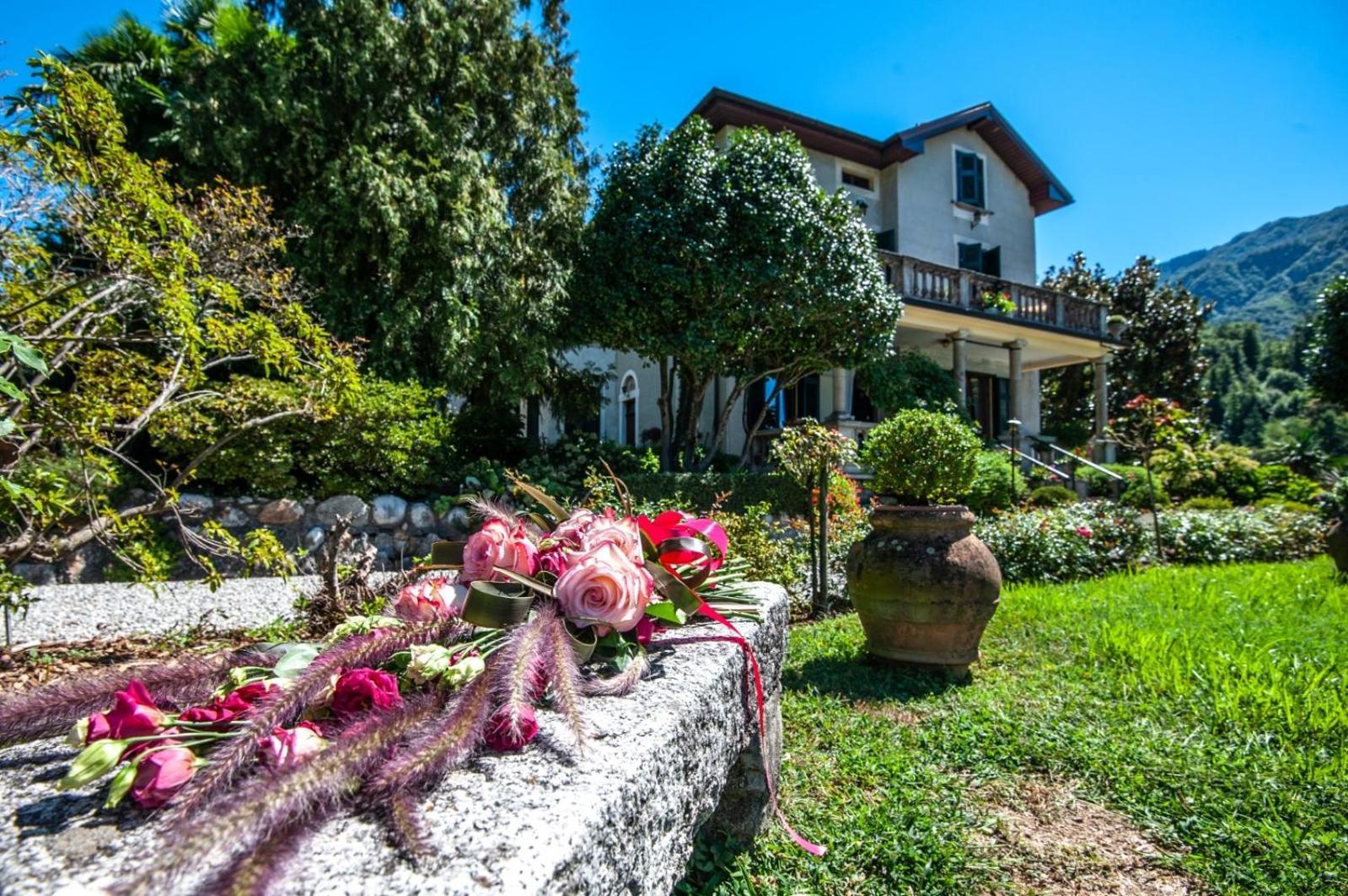 Il Motto Di Tommy Bed & Breakfast Castelveccana Dış mekan fotoğraf